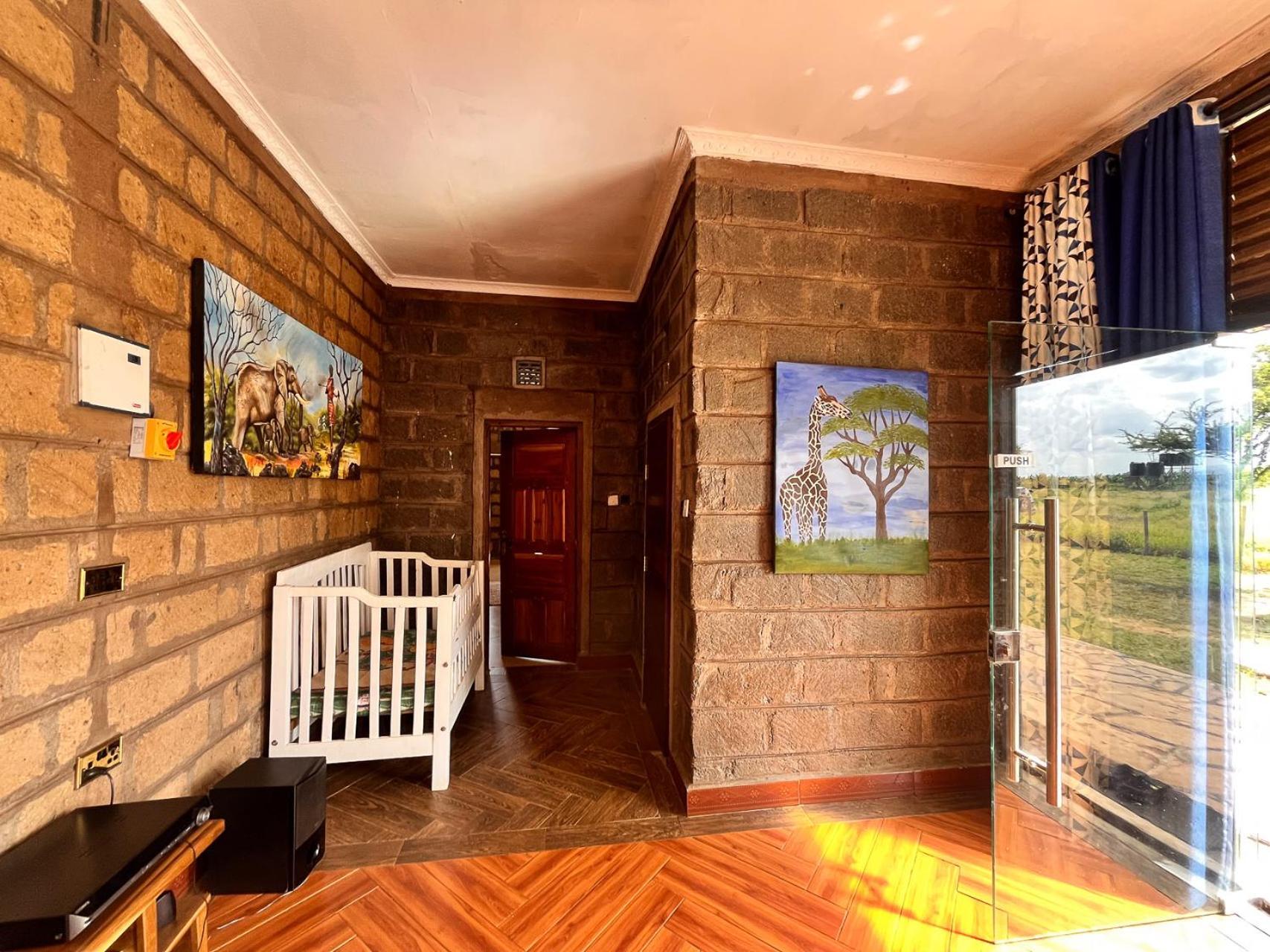 Oloitokitok Amboseli Glass House מראה חיצוני תמונה