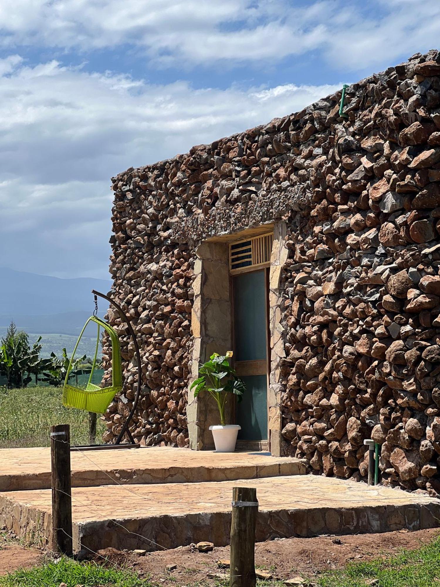 Oloitokitok Amboseli Glass House מראה חיצוני תמונה