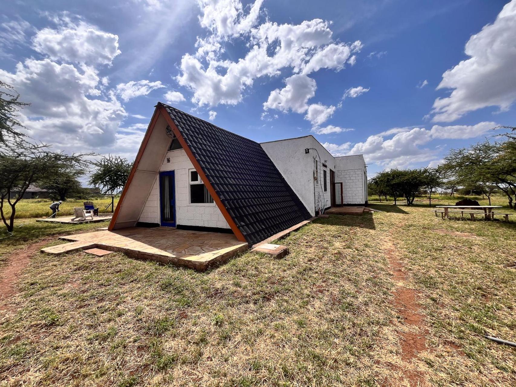 Oloitokitok Amboseli Glass House מראה חיצוני תמונה