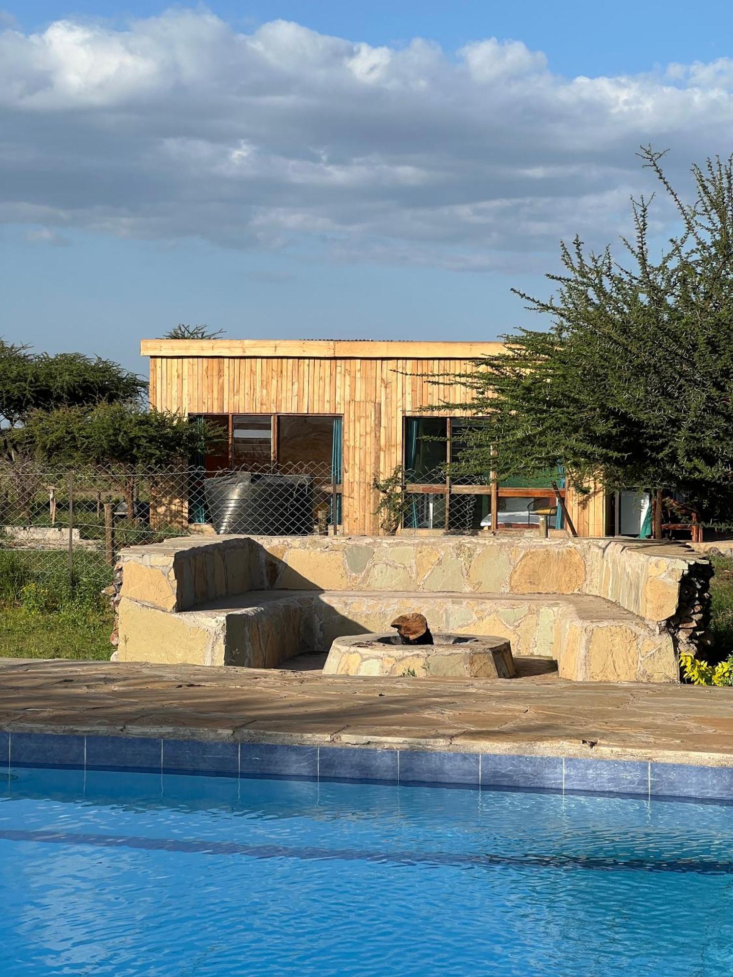 Oloitokitok Amboseli Glass House מראה חיצוני תמונה